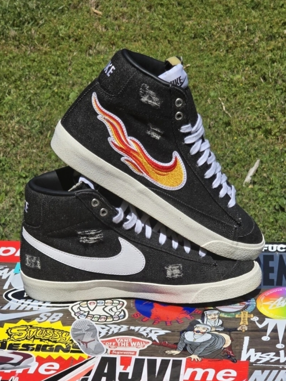 Size 8M - Nike Blazer Mid '77 VNTG Black Multicolor Cleveland Rocks DQ7635-001